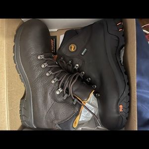 Timberland safety toe boots brand new 10.5